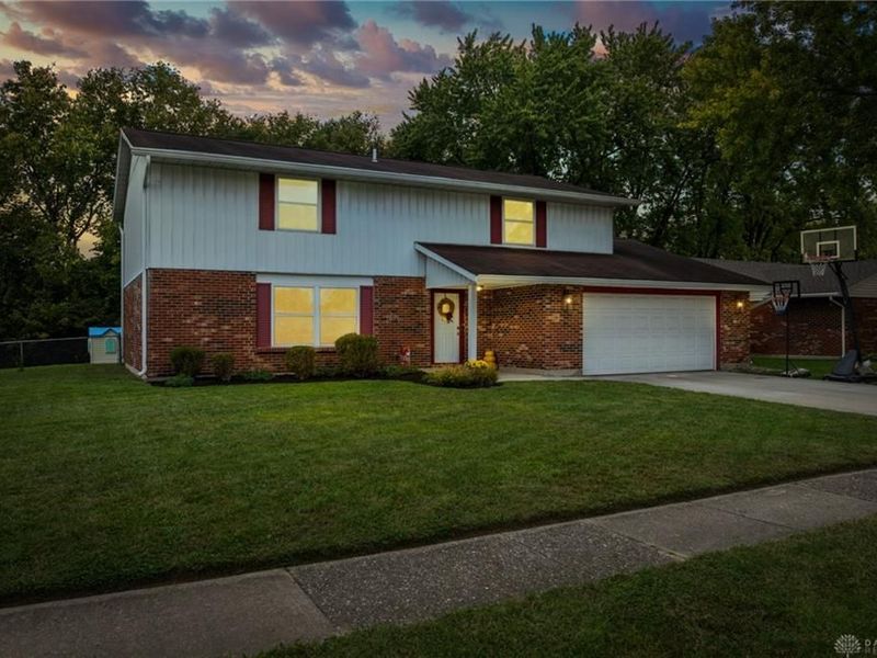 7341 Rustic Woods Drive, Dayton, OH 45424 Photo 1