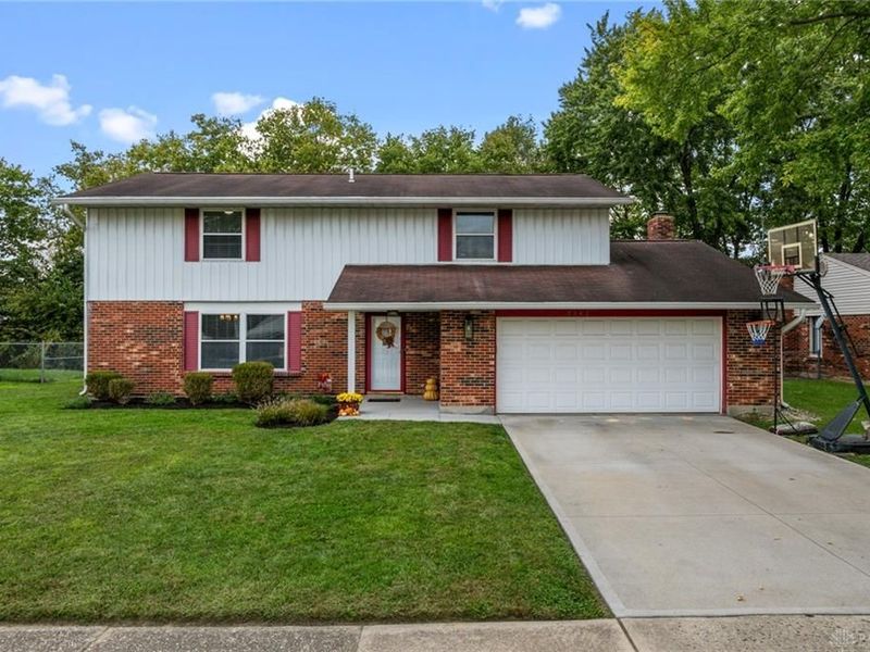 7341 Rustic Woods Drive, Dayton, OH 45424 Photo 2