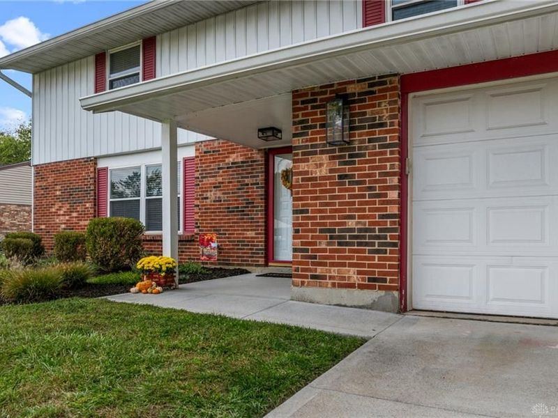7341 Rustic Woods Drive, Dayton, OH 45424 Photo 5