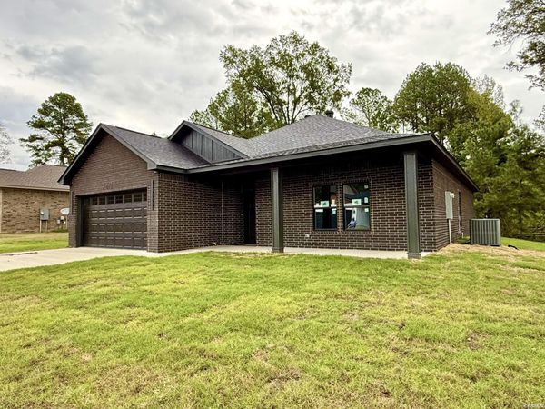 248 FOX CHASE Circle, Hot Springs, AR 71913