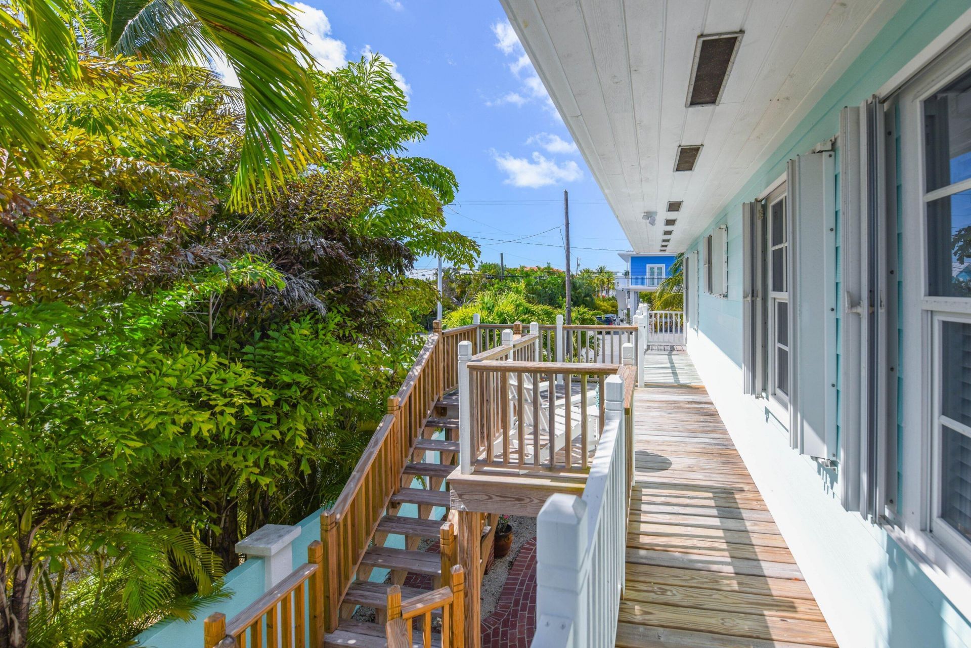 667 E Caribbean Drive, Summerland Key, FL 33042 Photo