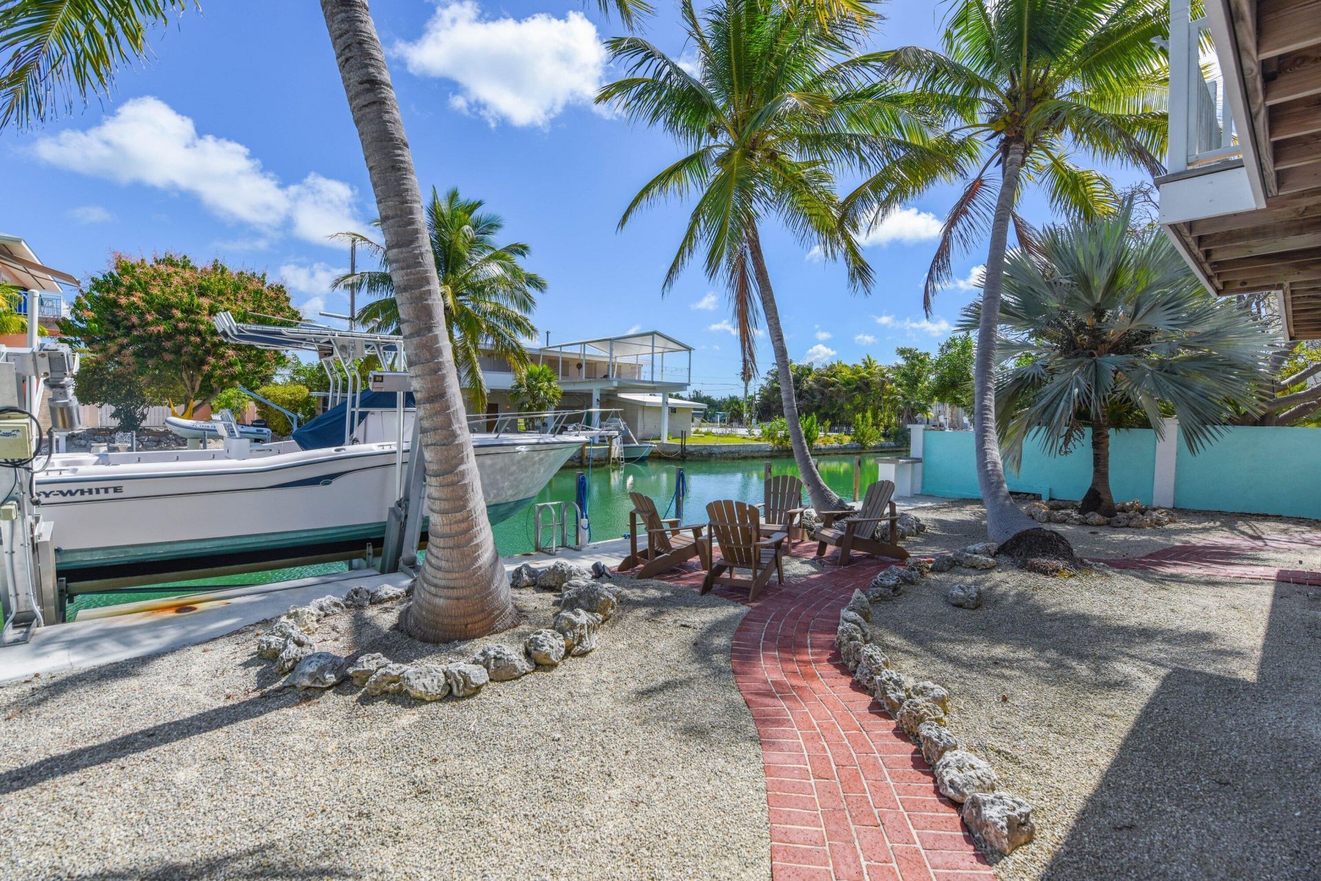 667 E Caribbean Drive, Summerland Key, FL 33042 Photo