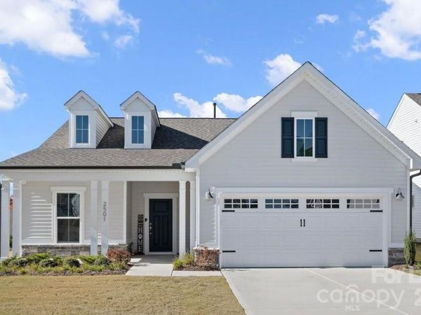 2501 Friars Court , Fuquay-Varina, NC 27526