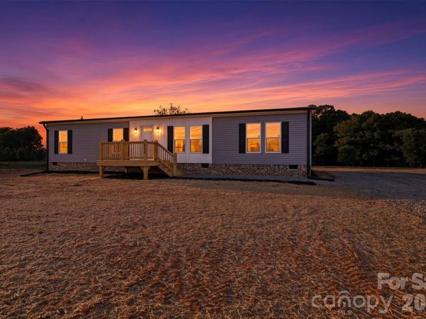 136 Speaks Road , Olin, NC 28660