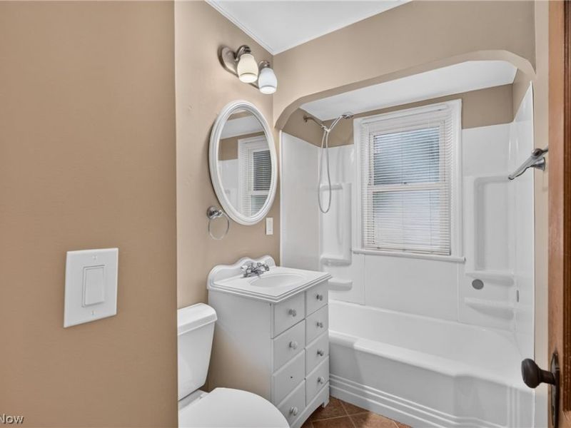 13113 Saint James Avenue, Cleveland, OH 44135 Photo 11