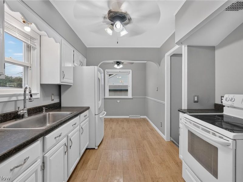13113 Saint James Avenue, Cleveland, OH 44135 Photo 17