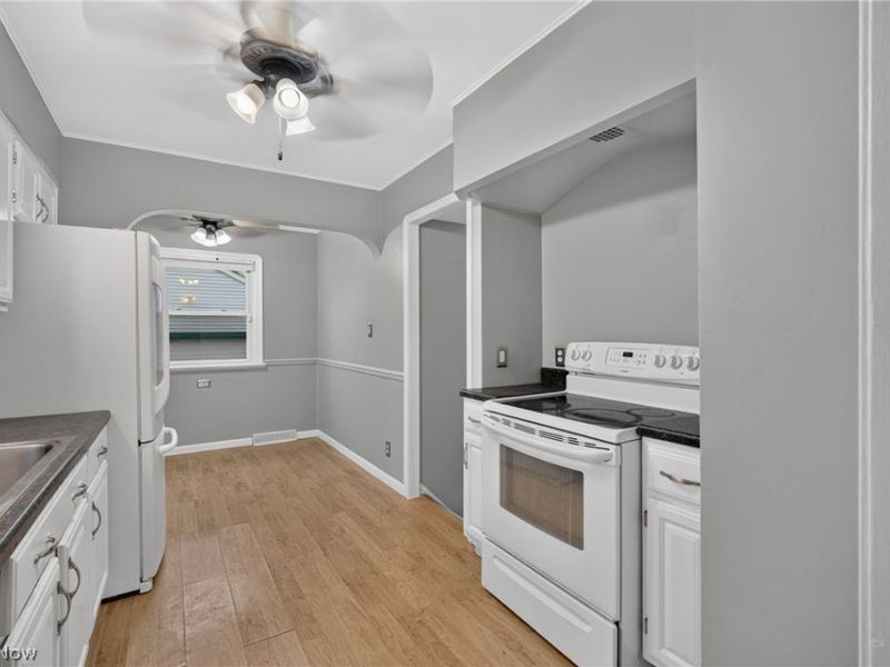 13113 Saint James Avenue, Cleveland, OH 44135 Photo 19