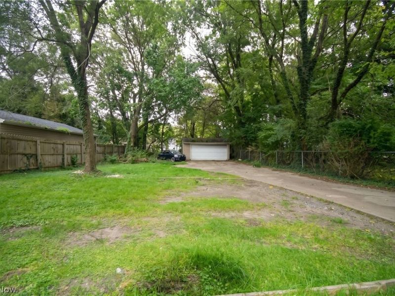 2897 E 111th Street, Cleveland, OH 44104 Photo 25