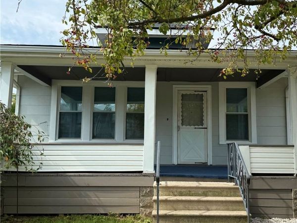 122 Bellfield Avenue , Elyria, OH 44035