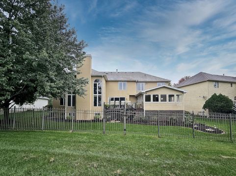 Main Photo