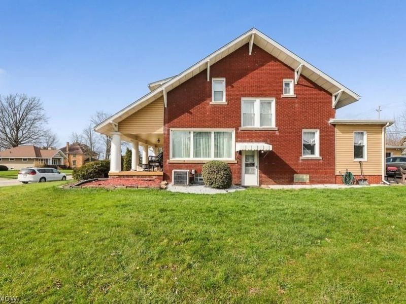 2144 Ridgewood Avenue, Alliance, OH 44601 Photo 2