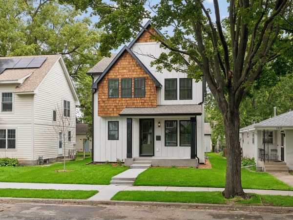 3925 40th Avenue S, Minneapolis, MN 55406