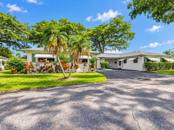 843 Meadowlark Lane, Delray Beach, FL 33445