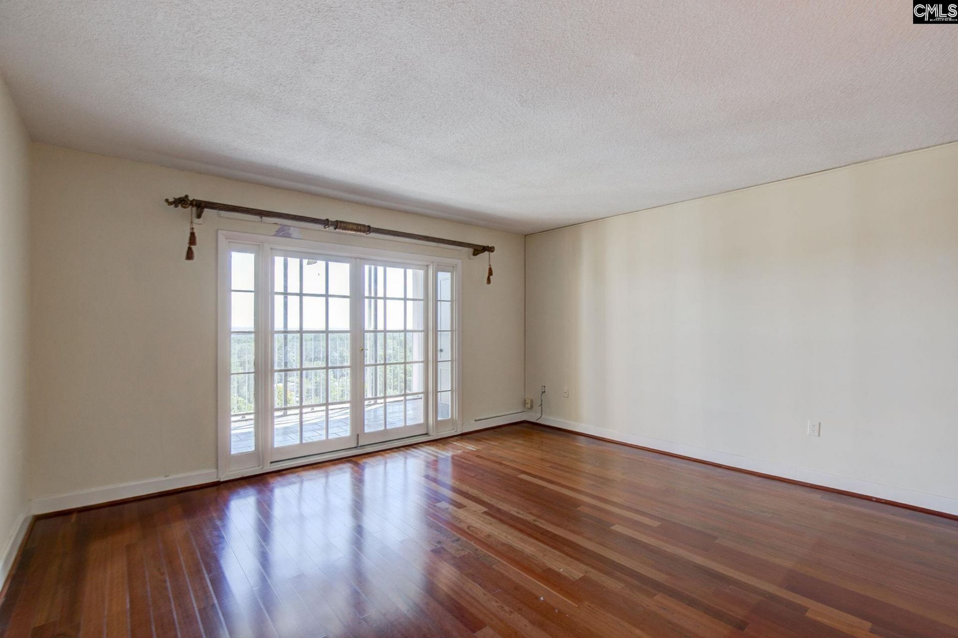 1825 St. Julian Place  Photo 12