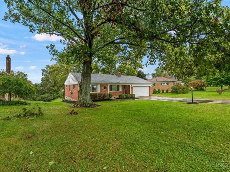 4760 Boomer Road, Green Township, OH 45247 Photo 3