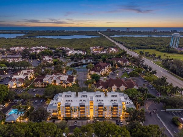 649 E Sheridan St , Unit 203, Dania Beach, FL 33004