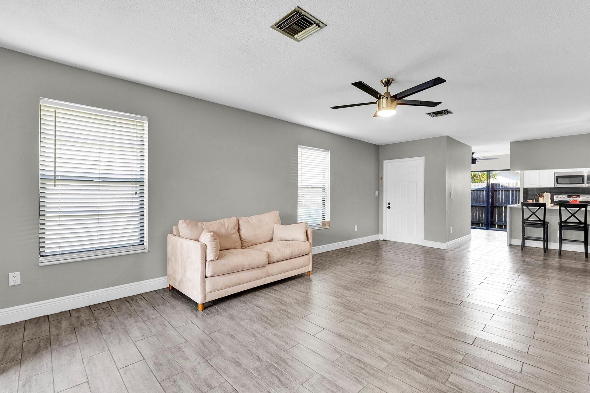 222 SE 1st Circle, Boynton Beach, FL 33435 Photo