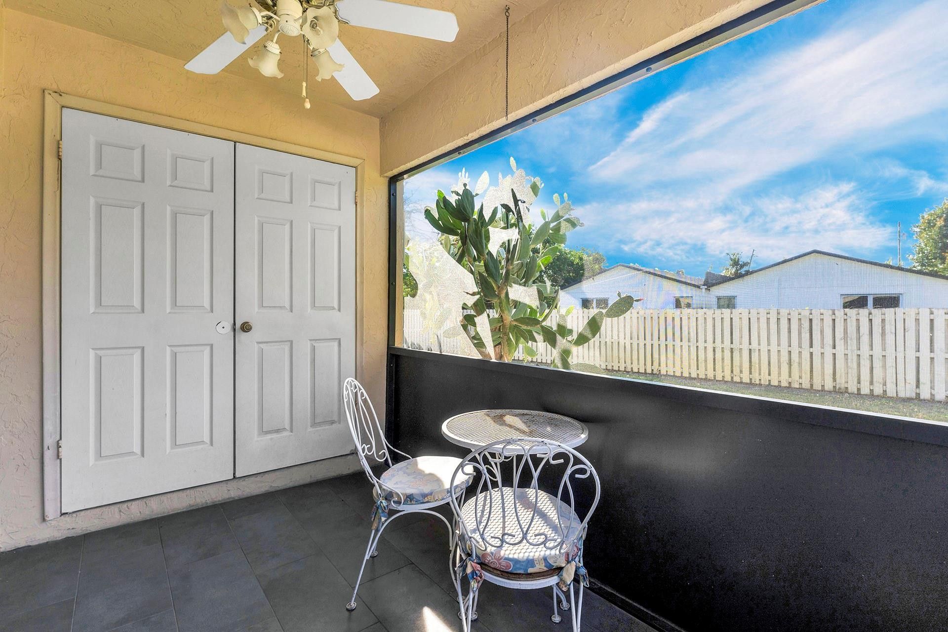 222 SE 1st Circle, Boynton Beach, FL 33435 Photo