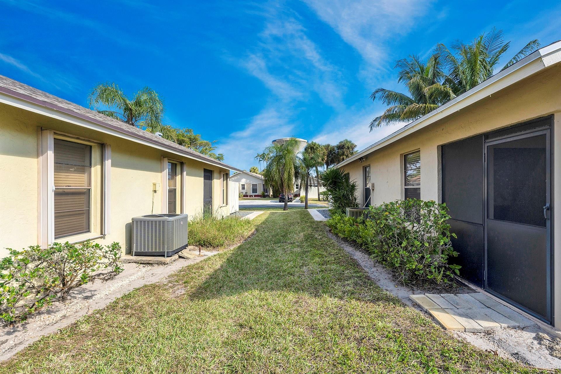 222 SE 1st Circle, Boynton Beach, FL 33435 Photo