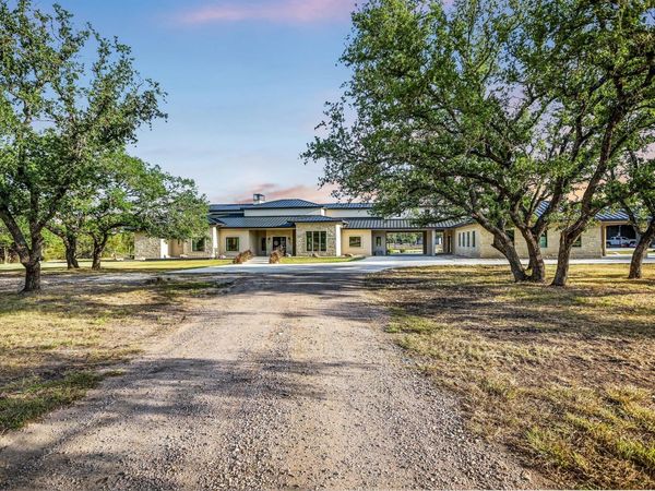 1295 Park Rd 4, Burnet, TX 78611