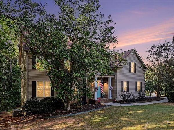 140 Manor Drive , Fayetteville, GA 30215