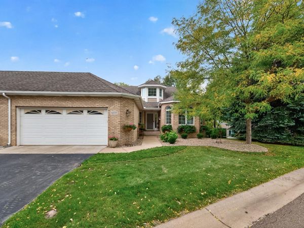 16035 38th Avenue N, Plymouth, MN 55446