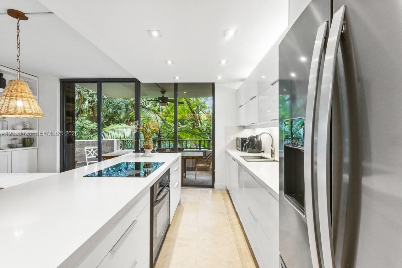 121 Crandon Blvd, Unit 259, Key Biscayne, FL 33149 Photo