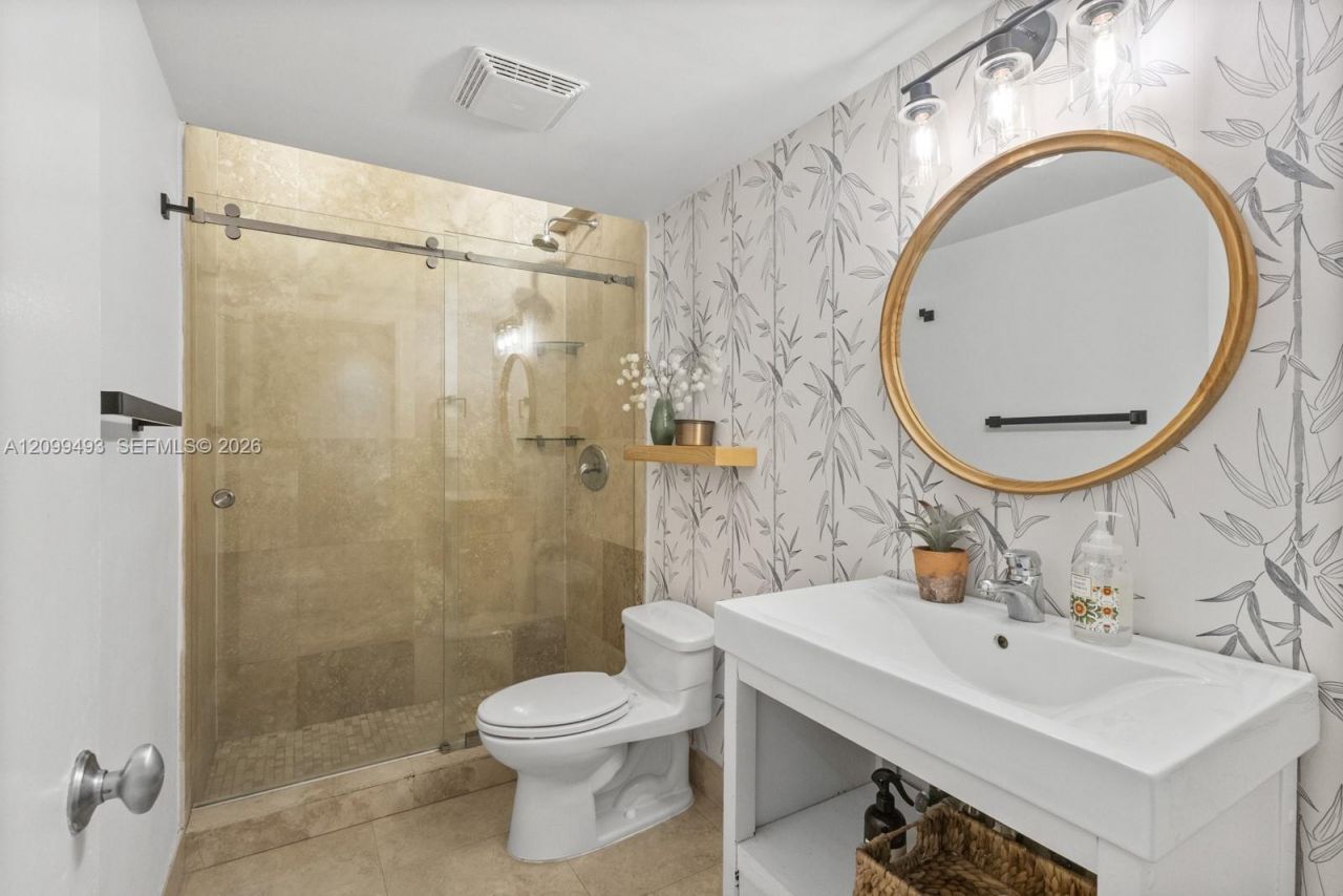 121 Crandon Blvd, Unit 259, Key Biscayne, FL 33149 Photo