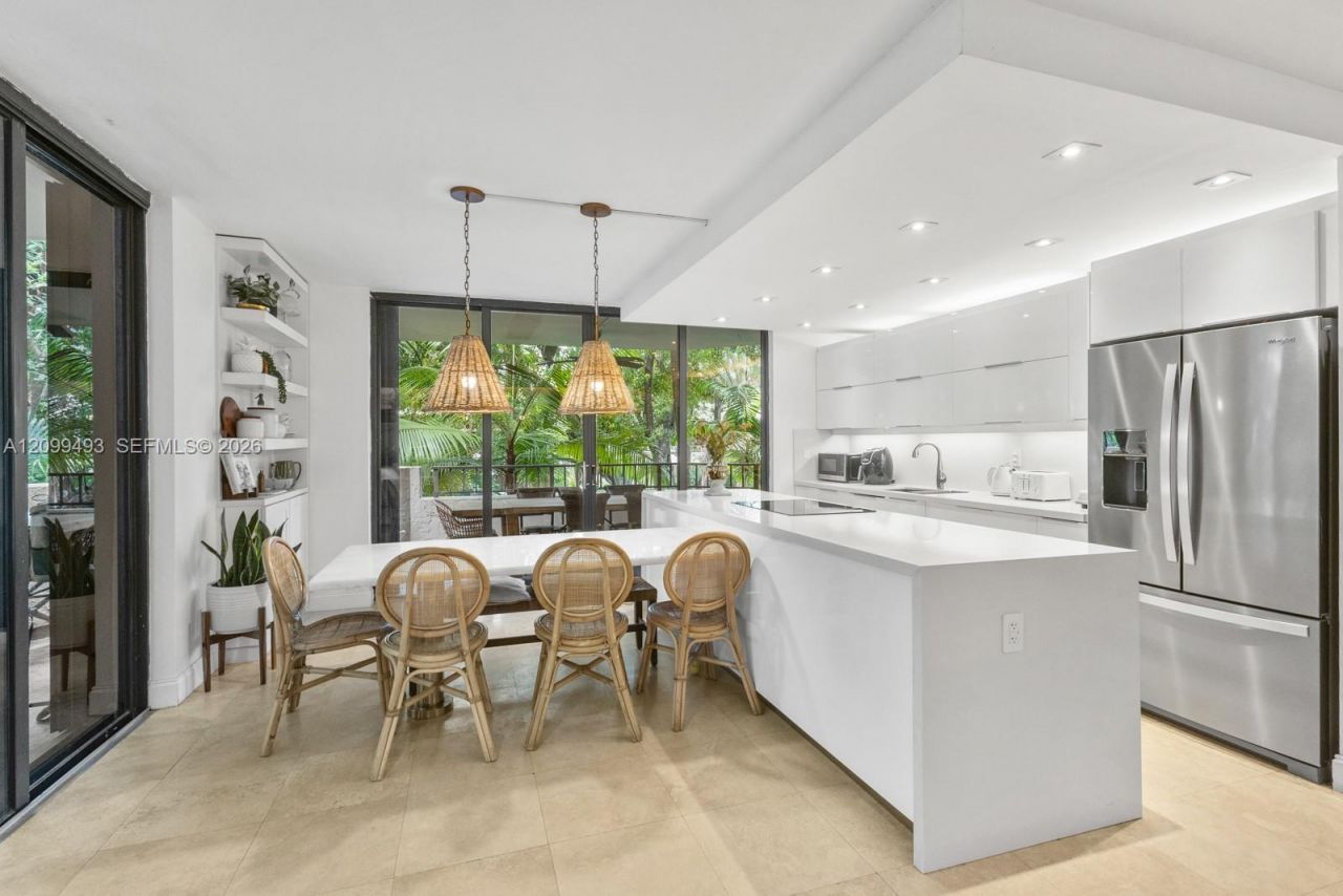 121 Crandon Blvd, Unit 259, Key Biscayne, FL 33149 Photo