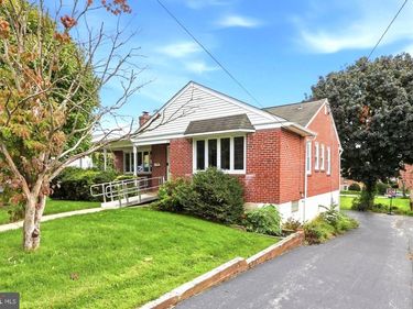 21 DAVIS AVENUE, BROOMALL, PA 19008
