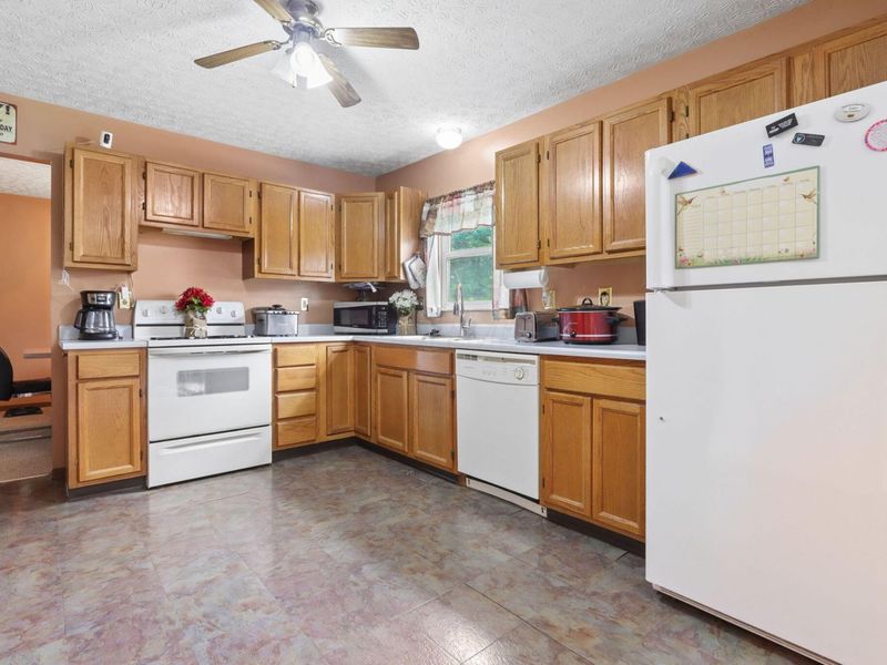 2175 Pelham Place, Obetz, OH 43207 Photo 14