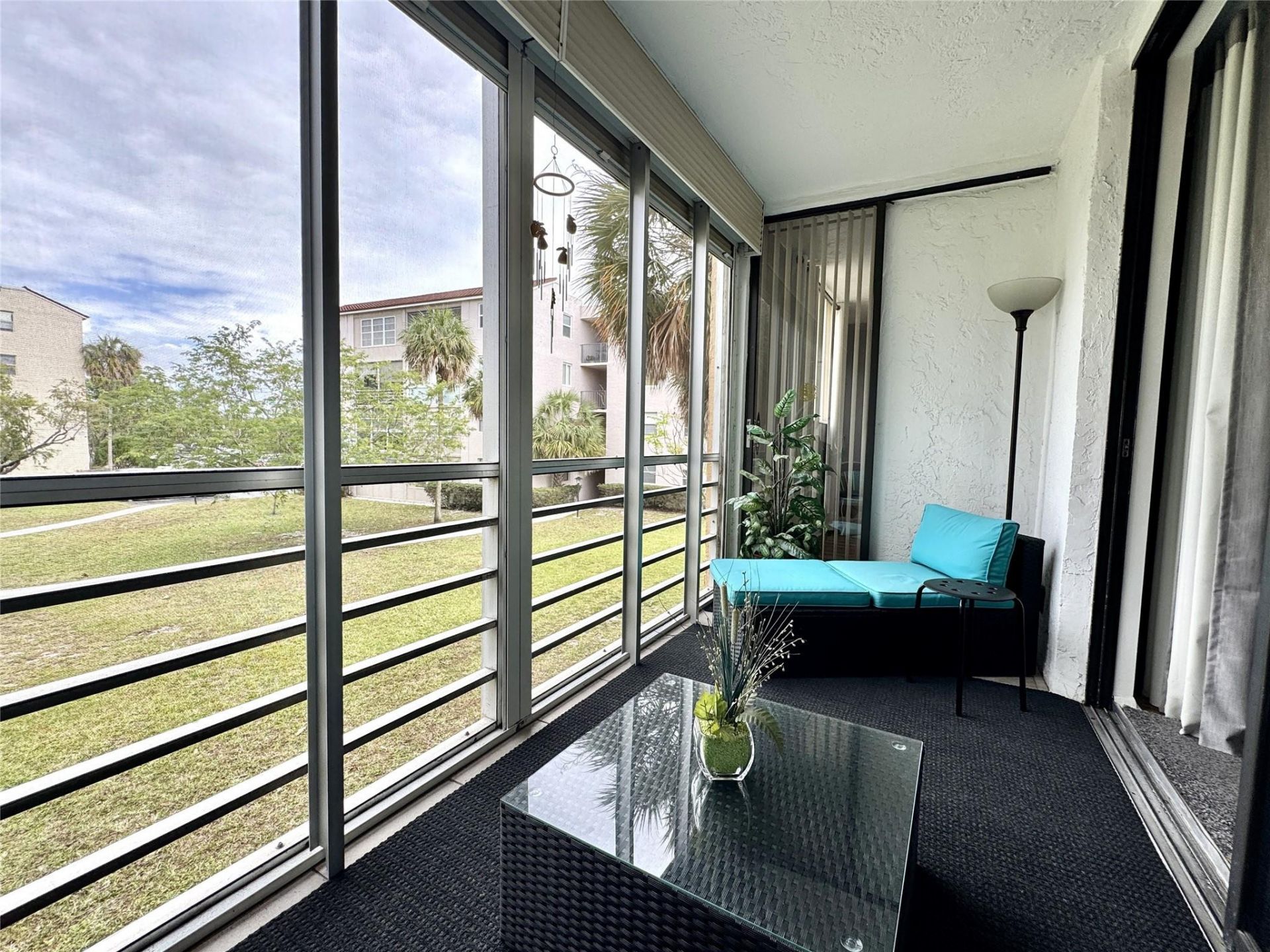 2811 Somerset Drive, Unit 206, Lauderdale Lakes, FL 33311 Photo