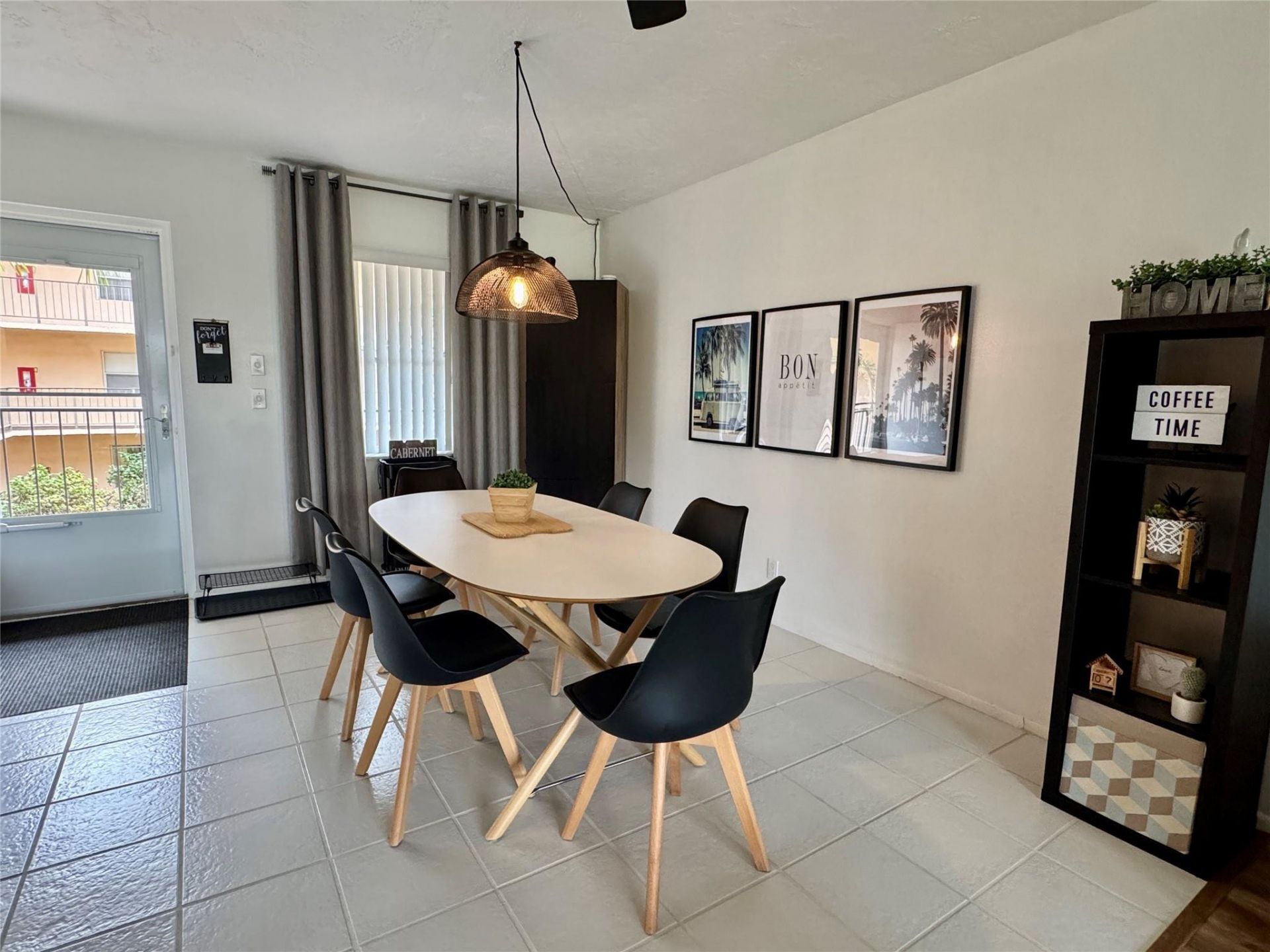 2811 Somerset Drive, Unit 206, Lauderdale Lakes, FL 33311 Photo