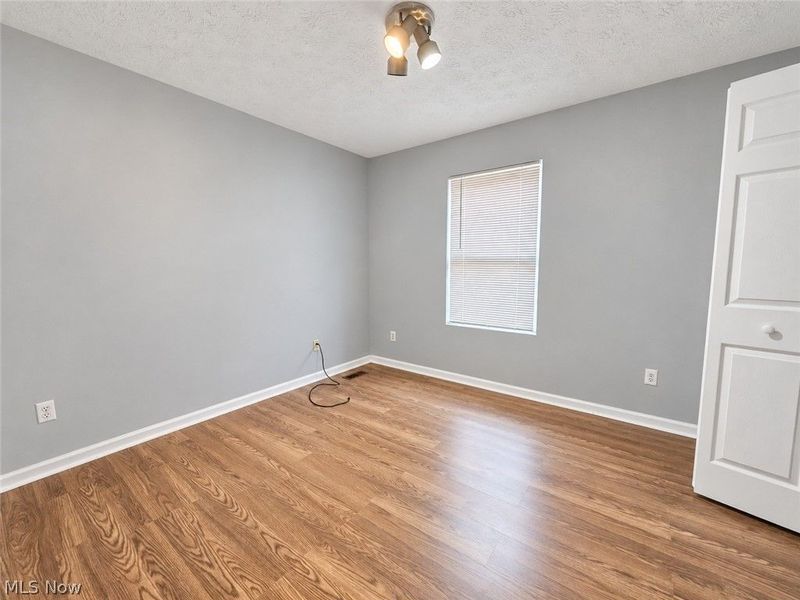 642 E Buchtel Avenue, Akron, OH 44304 Photo 15