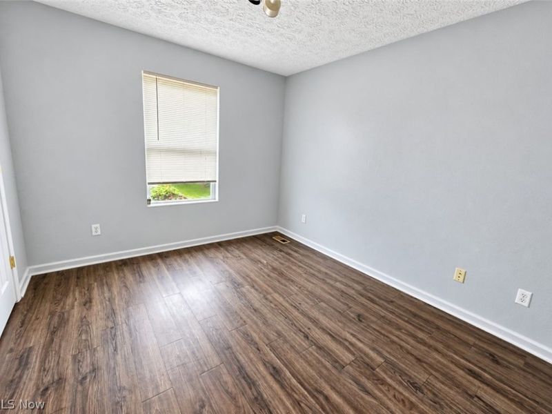 642 E Buchtel Avenue, Akron, OH 44304 Photo 16