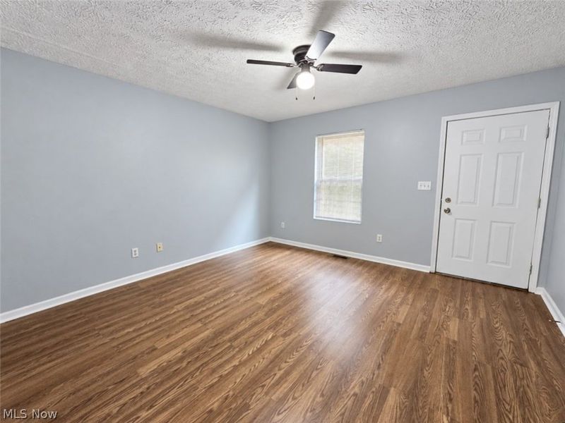 642 E Buchtel Avenue, Akron, OH 44304 Photo 8