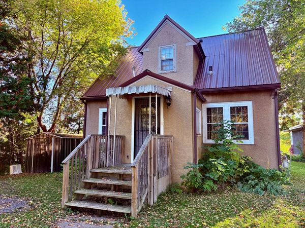 311 Bay Avenue SE, Baudette, MN 56623