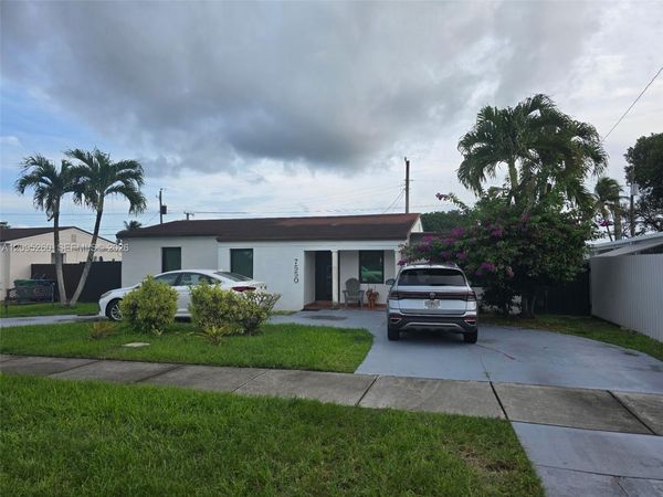 7550 SW 35th St , Miami, FL 33155