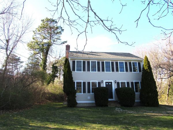 27 Sachem Dr, Bourne, MA 02562