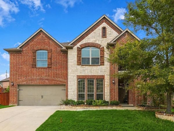 901 Hartford Court , Roanoke, TX 76262