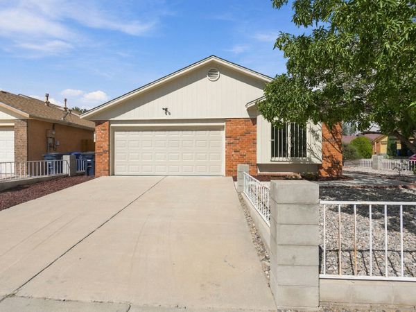 7701 Santa Lucia Street NW, Albuquerque, NM 87120