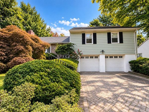 174 Waverly Road, Scarsdale, NY 10583