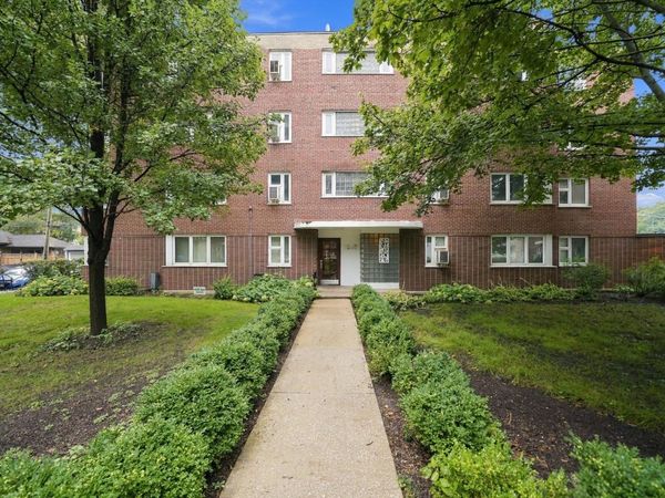 7208 Oak Avenue , Unit 1SW, River Forest, IL 60305