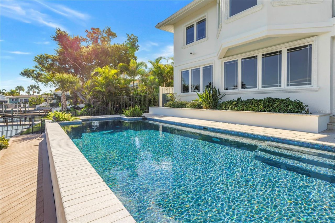 199 21st Avenue, Saint Pete Beach, FL 33706 Photo