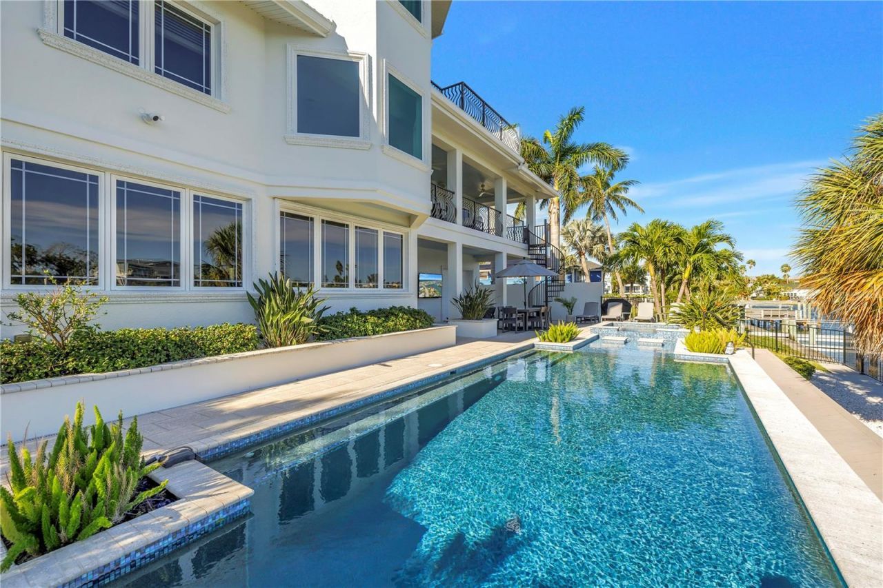 199 21st Avenue, Saint Pete Beach, FL 33706 Photo