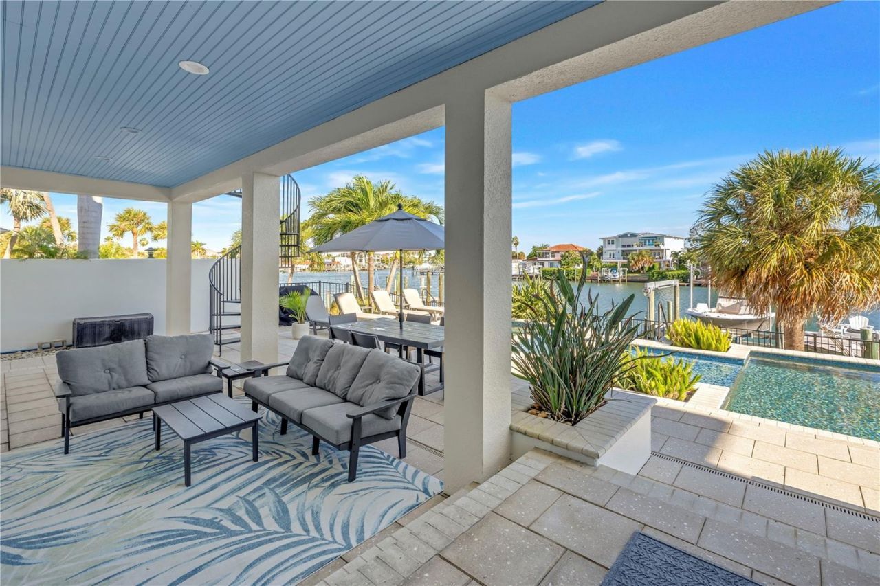 199 21st Avenue, Saint Pete Beach, FL 33706 Photo
