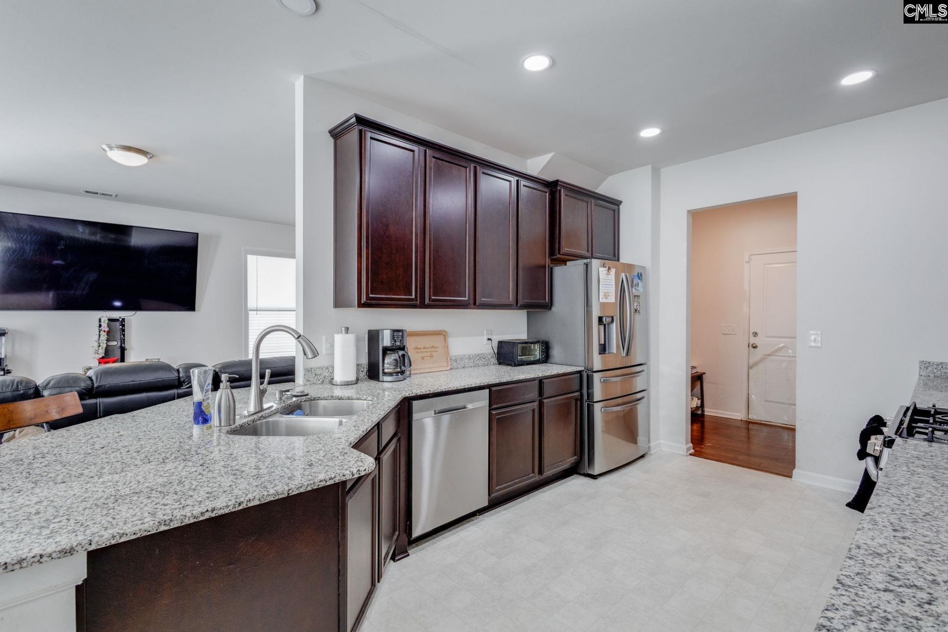232 Ashewicke Drive  Photo 10