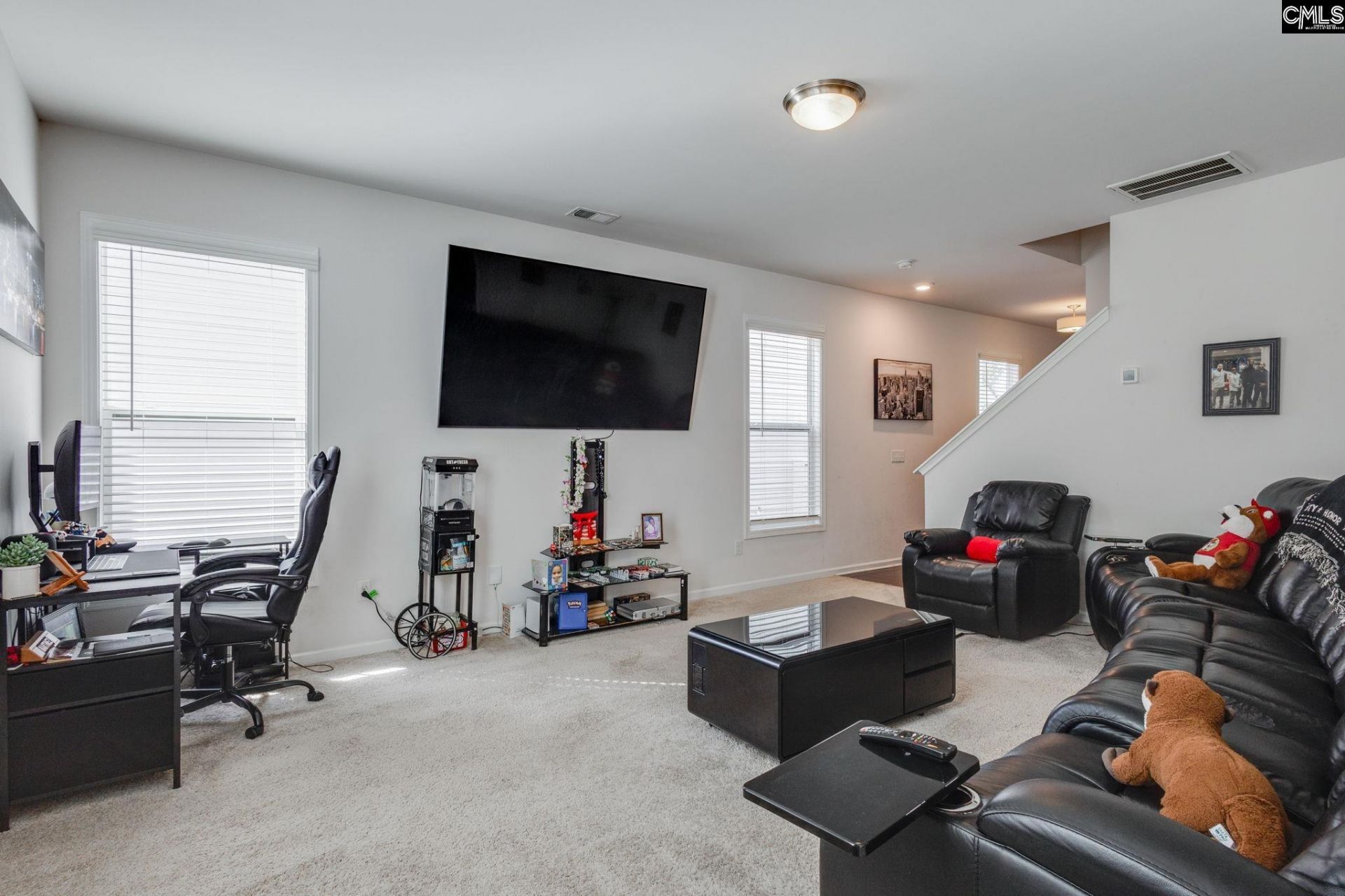 232 Ashewicke Drive  Photo 6
