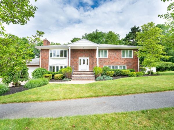5 Albemarle Rd, Norwood, MA 02062