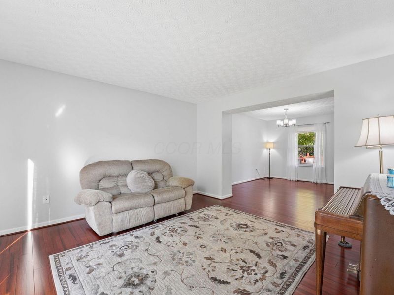 6414 Rossmore Lane, Canal Winchester, OH 43110 Photo 7